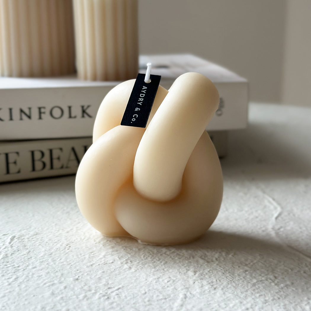 Small Knot Sculptural Candle